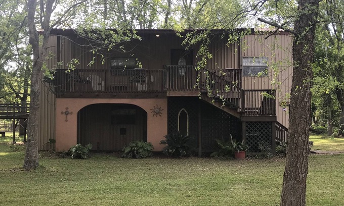 New Iberia House | La Maison du Bayou Petite Anse 10 minutes to Avery Island & Jefferson Island