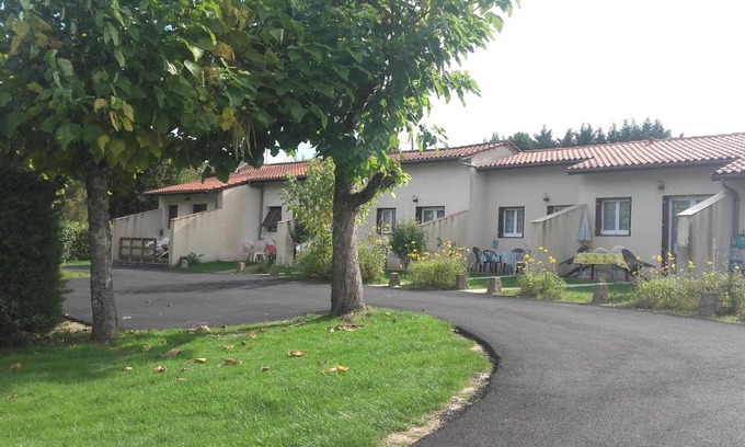 Cazaubon Apartment | La Maison du Lac