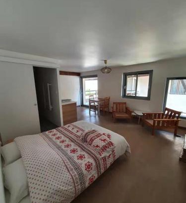 Bredannaz Apartment | La maison du lac