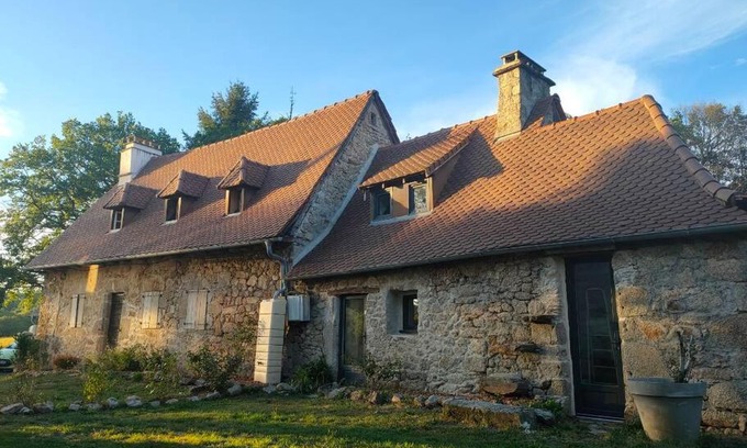 Saint-Mamet-la-Salvetat House | La maisonette de Raphaël