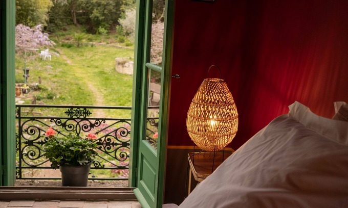 Aulas Bed & Breakfast | La Maison Odette Chambre D'hotes