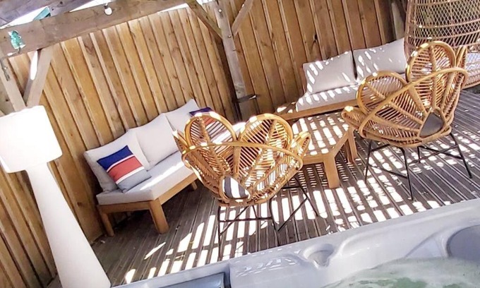 Gujan-Mestras Villa | La Maison Tchanquée jusqu'à 12 personnes Jacuzzi privé