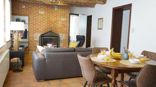 Tournai House | La Maisonnette - 2 chambres, parking, jardinet & calme
