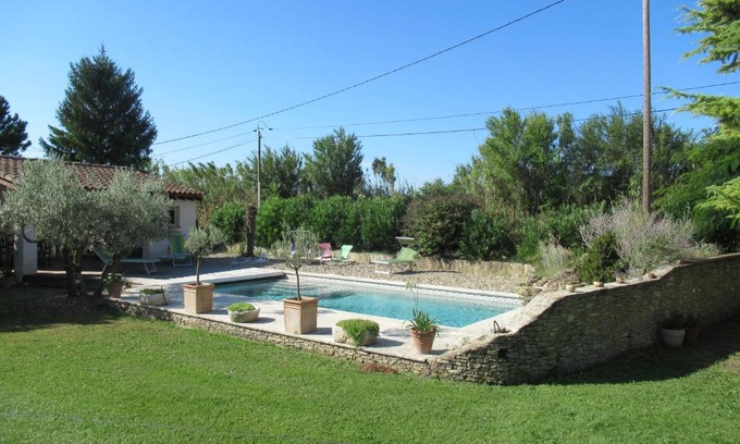 Saumane-de-Vaucluse Apartment | LA MASTRONA