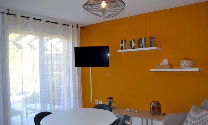 Albi Apartment | "La merveille de VERMEIL", , large bright studio, 2 km from ALBI center