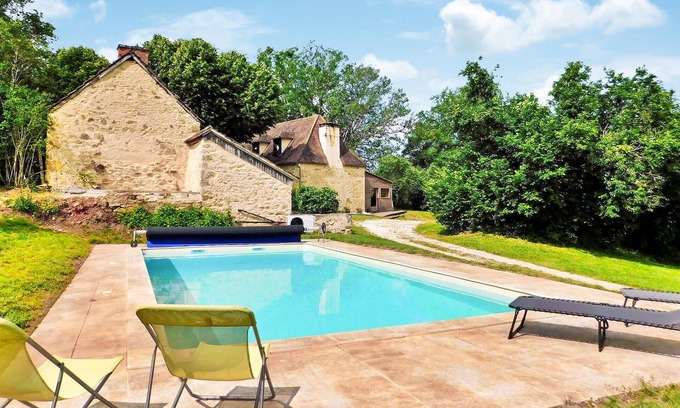 Nadaillac-de-Rouge House | La Metairie De La Garenne
