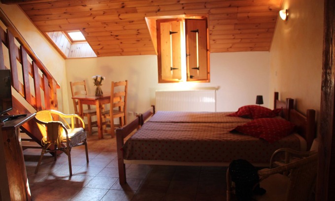 Saint-Jean-Saint-Nicolas Bed & Breakfast | La Monbéliarde family 4 persons