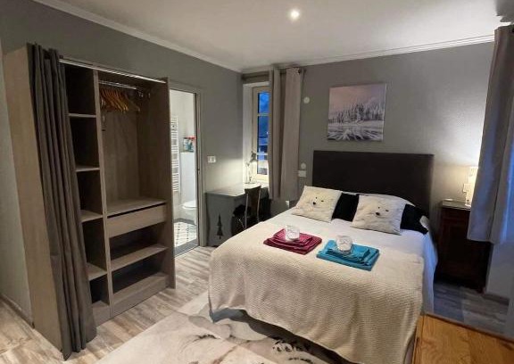 Moutiers Apartment | la Montagnette l oursson CHAMBRE maison en travaux de 10h a 17h