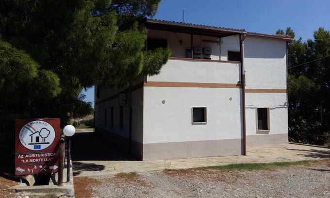 Rotondella House | La Mortella Agriturismo
