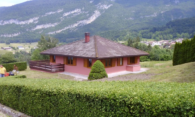 Cavedago Villa | La Mosa - Villa in the Prati of Cavedago, in the Adamello-Brenta park