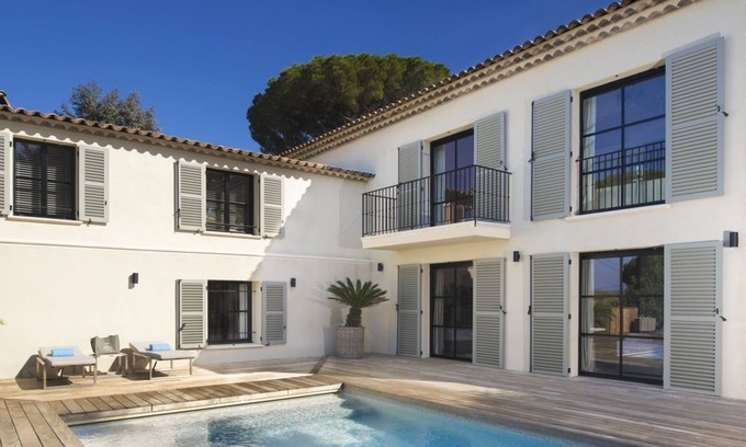 Cote d'Azur- French Riviera Villa | La Nautique - Four Bedroom Villa, Sleeps 8