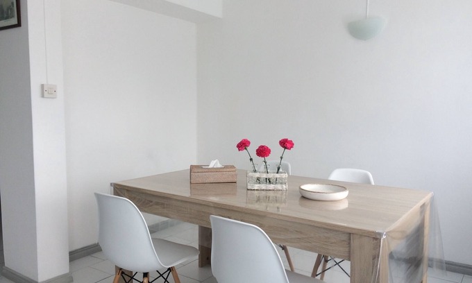 Forest Side Apartment | La Péninsule - Town Apartment in Curepipe 1