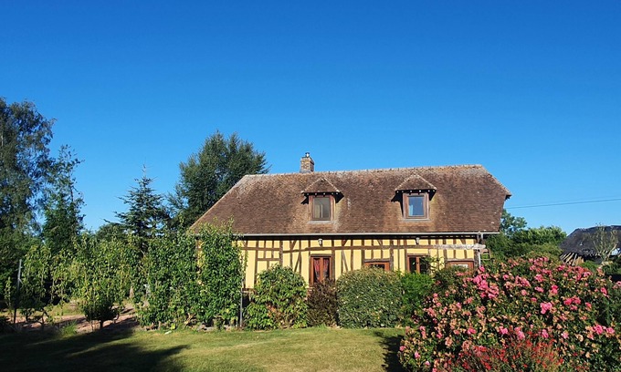 Vitot House | La P'tite Maison, Joli Gîte au Charme Normand