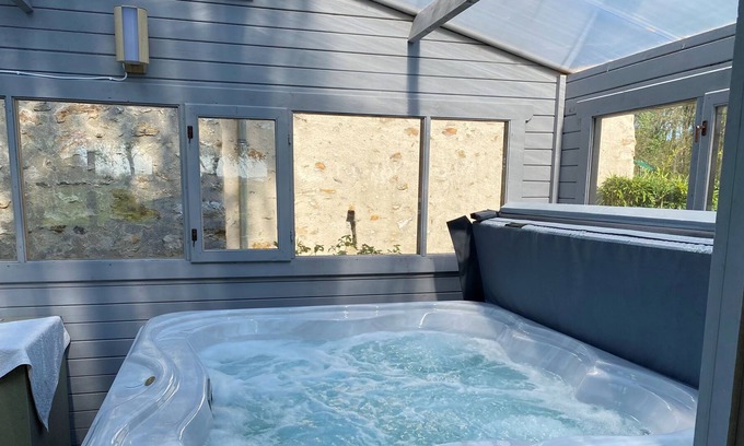 Saint-Branchs House | La Pampa - La Pellerie gites - swimming pool & spa - 2 gites for 4 people