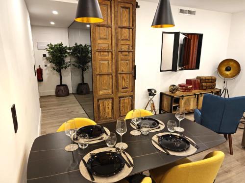 Plasencia Apartment | La Parada del Rey - Luxury Suites