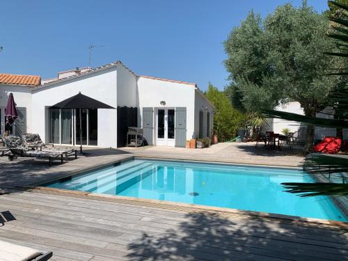 Rivedoux-Plage House | La Passerelle Grande maison avec Piscine chauffée