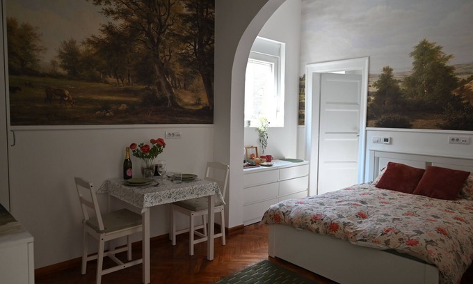 Zvezdara Condo | La Pastorela - Charming Retreat in Central Belgrade with Poetic, Pastoral Flair