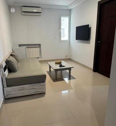 Sfax Apartment | La patine des portes