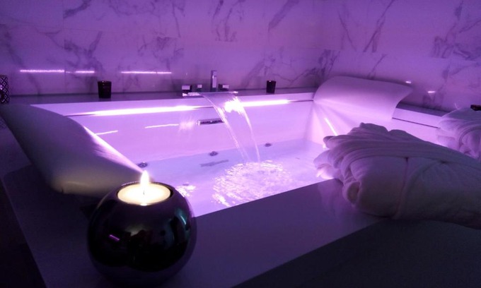 Dole Apartment | La Pause Romantique