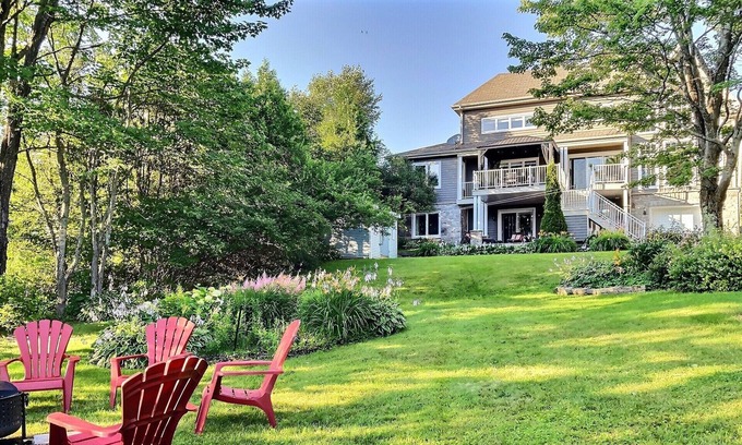 Lac-Etchemin House | La Perle du lac - in the middle of magnificent Lac-Etchemin