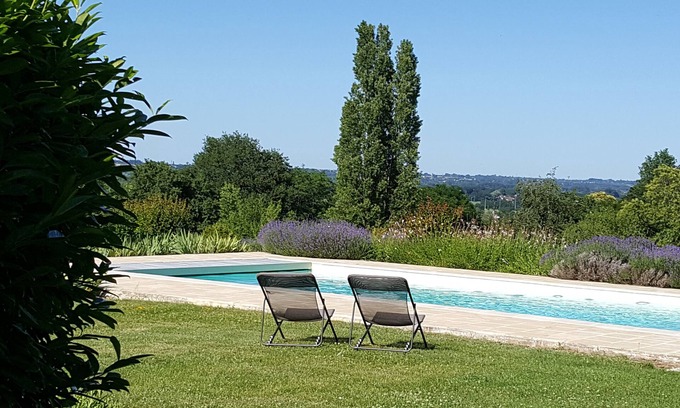 Savonnieres Cottage | La Petite Bret guest house