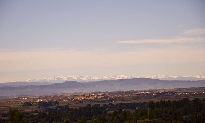 Cesseras Apartment | La Petite Cigale at the edge of Cesseras in a natural setting of rosemary