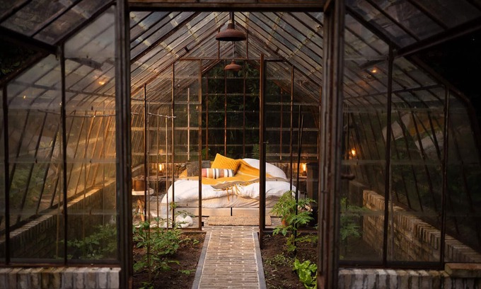 Lawijn Cabin | La Petite Foret | Antique Greenhouse in Brussels' Countryside