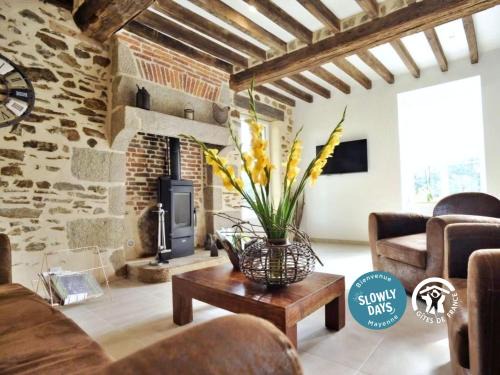 Saint-Calais-du-Desert House | La petite vallée