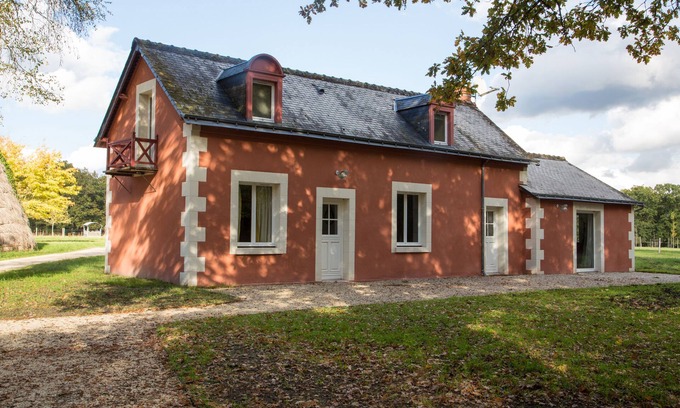 Ambillou House | La Petite Girardière - Family gîte for 6 people