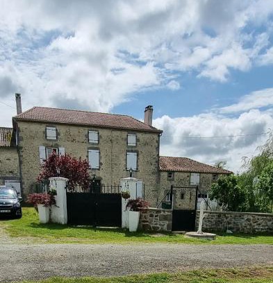 Oradour-Saint-Genest Bed & Breakfast | La Petite Locherie