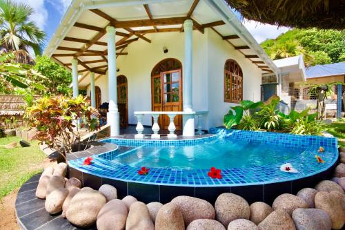Anse Bois de Rose Hotel | La Petite Maison and Sea Splash