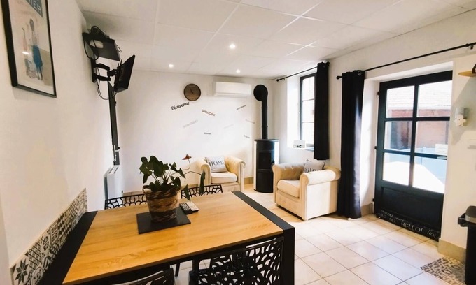 Cluny House | La Petite Maison Clémenso