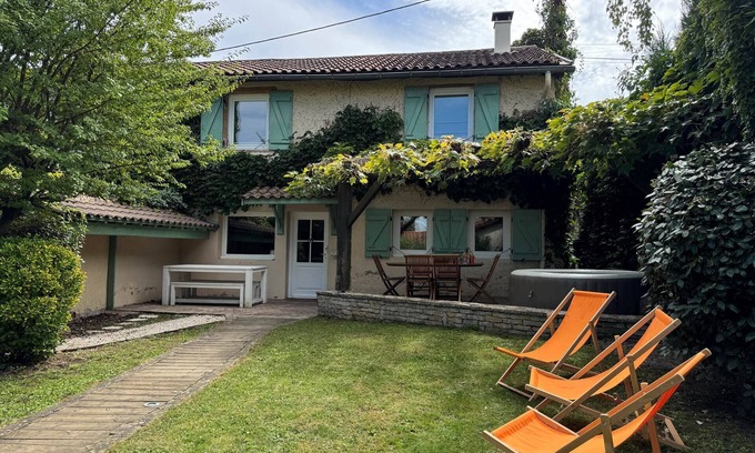 Charly House | La Petite Maison - Vacation rental in Charly