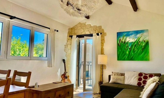 Villes-sur-Auzon House | La Petite Provence
