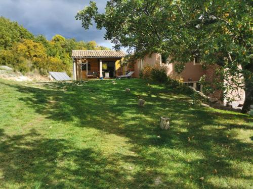 Blieux Bed & Breakfast | La Peyregoune, logement en pleine nature et table d'hôtes