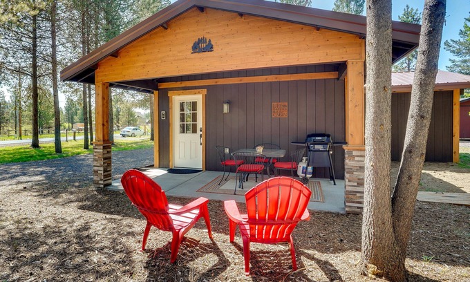 La Pine Cabin | La Pine Cabin Rental Near Quail Run Golf Course!