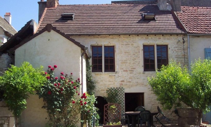Givry House | La Planchette - GIVRY