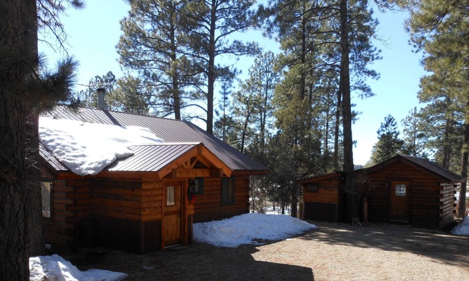 Mancos Cabin | La Plata Mountains Cabins - 2 Cozy log cabins in SW Colorado, near Mesa Verde NP