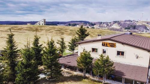 Carasova House | La Popasul Cerbului