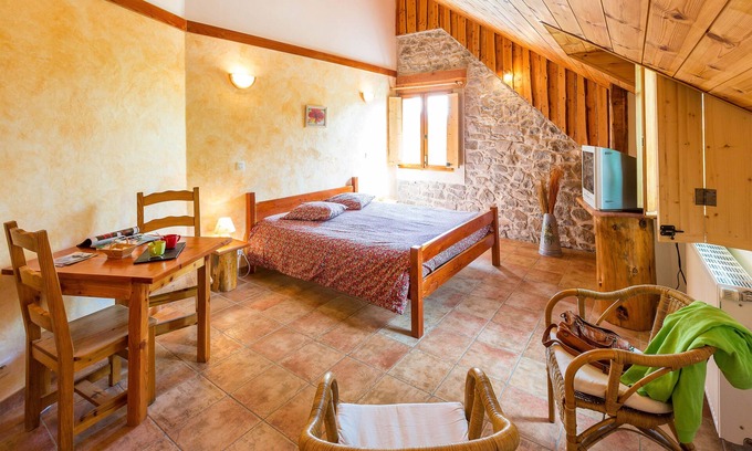 Saint-Jean-Saint-Nicolas Bed & Breakfast | La Primholstein double room