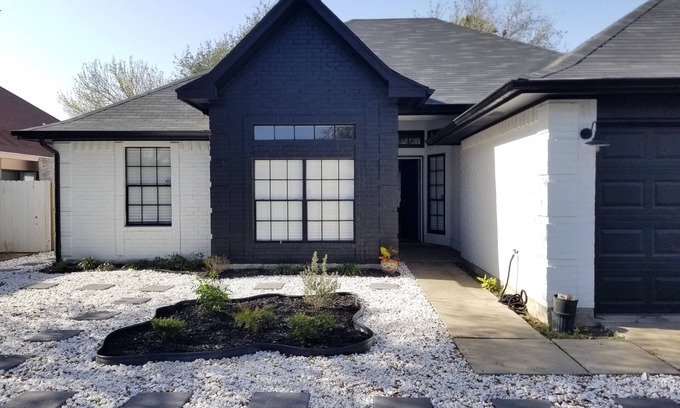 Mission House | 💠La Puerta Azul - Beautiful home in Mission, TX 💠