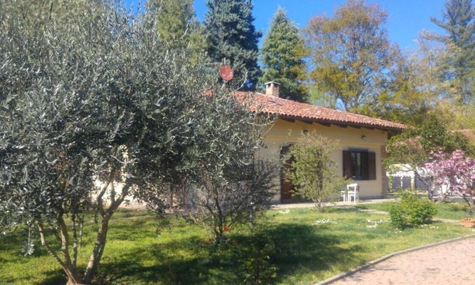 Castelnuovo don Bosco House | La Quercia Holiday Home and the Olive Tree