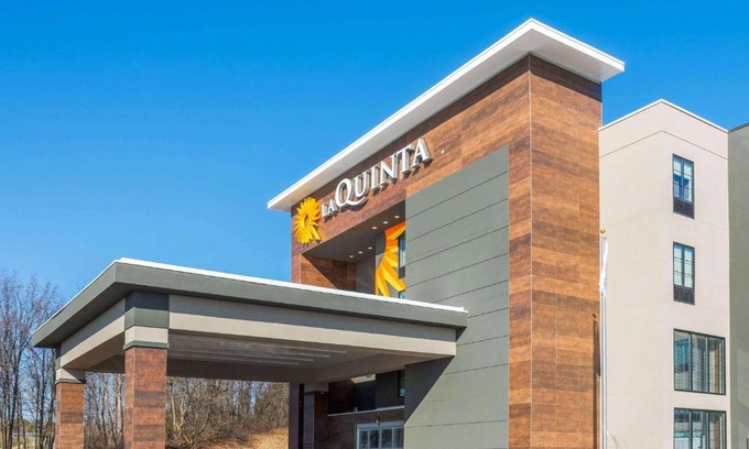 Aberdeen Hotel | La Quinta by Wyndham Aberdeen-APG