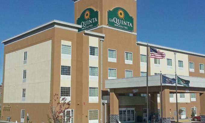 Dickinson Hotel | La Quinta by Wyndham Dickinson