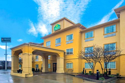 Fort Smith Hotel | La Quinta by Wyndham Fort Smith