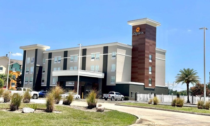 Gonzales Hotel | La Quinta by Wyndham Gonzales LA