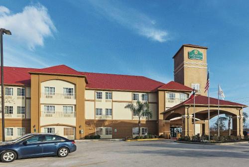 Southeast Houston Hotel | La Quinta by Wyndham Houston Hobby Airport
