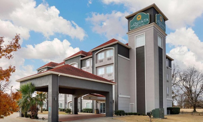 Lindale Hotel | La Quinta by Wyndham Lindale
