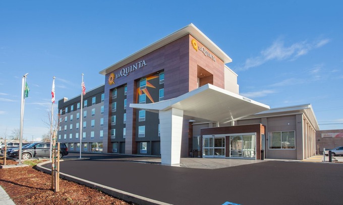 Madera Hotel | La Quinta by Wyndham Madera