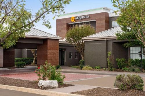 Round Rock Hotel | La Quinta by Wyndham Round Rock North